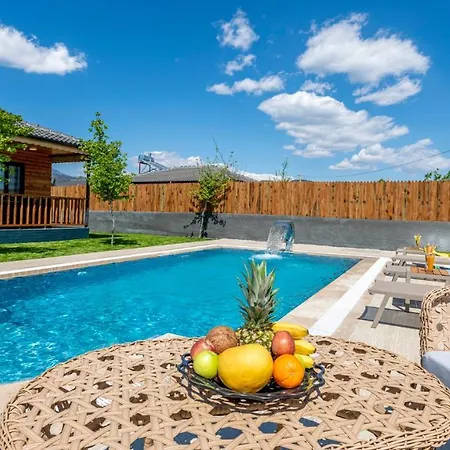 Cedrus 1-2-3-4-5 Villa *