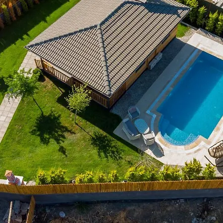 Villa Cedrus 1-2-3-4-5